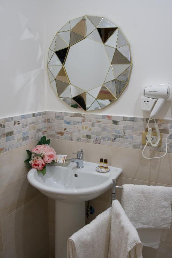 Bed and Breakfast Domus Aurea Montalbano Elicona Exterior foto