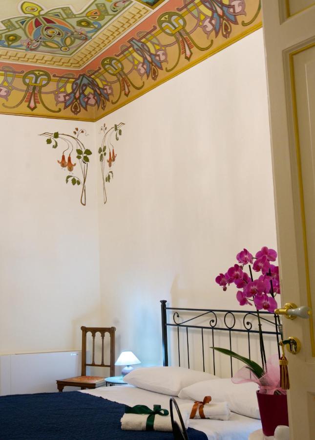 Bed and Breakfast Domus Aurea Montalbano Elicona Exterior foto